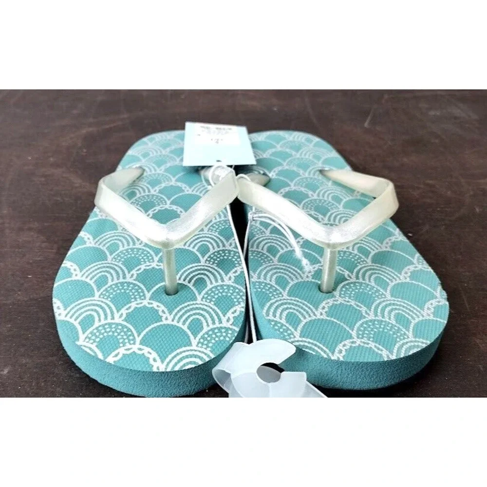 Cat and Jack Kids Flip‎ Flops Size S 13/1 Teal White Scale Print Thong Sandals